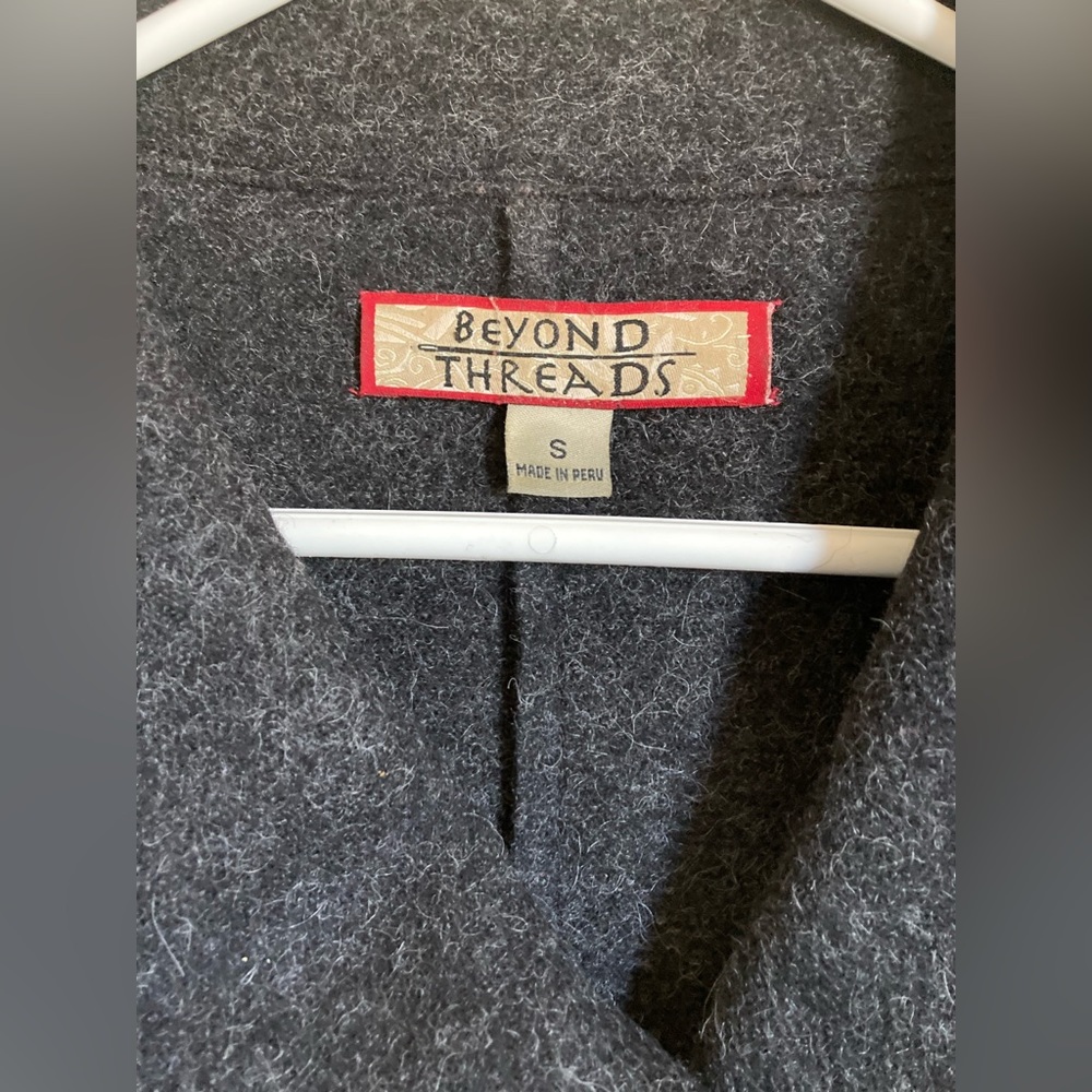 Beyond Threads Black Felted Peruvian Alpaca Blend… - image 4